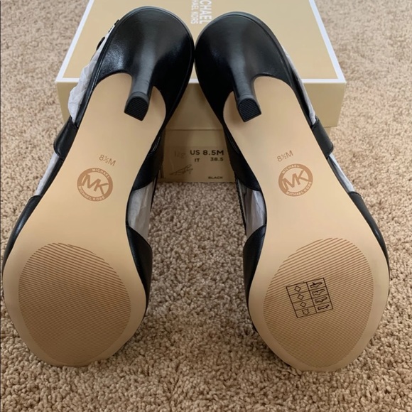 SOLD!!!  NWT Michael Kors HeEls - Picture 3 of 4